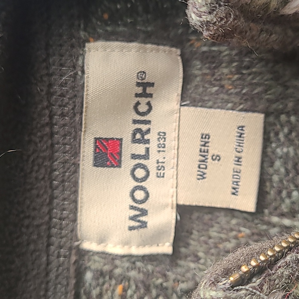 sold WOOLRICH SANTA CHRISTMAS SWEATER SIZE SMALL - Picture 6 of 11